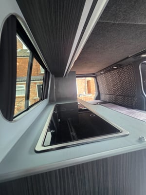 2023 Volkswagen T6.1 Campervan — photo 26 of 32