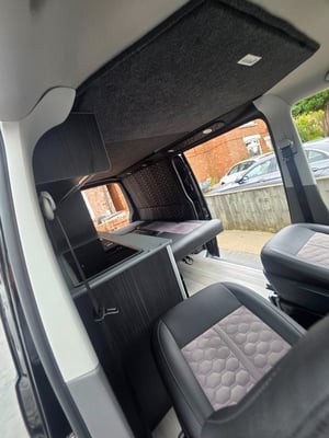 2023 Volkswagen T6.1 Campervan — photo 28 of 32