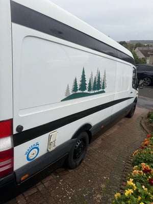 2011 Mercedes-Benz Sprinter — photo 11 of 16