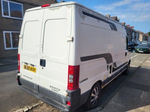 2006 Peugeot Van conversion — photo 6 of 6