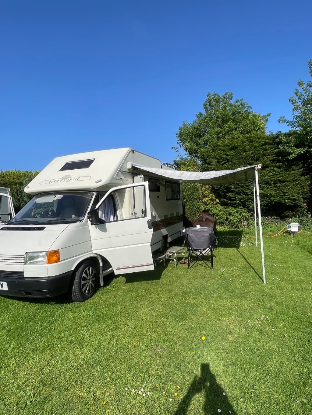 1994 Auto-Trail Apache Navajo - Image 1