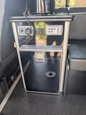 2013 Volkswagen T5.1 Campervan — photo 18 of 25