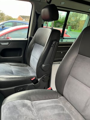 2009 Volkswagen Caravelle — photo 3 of 6