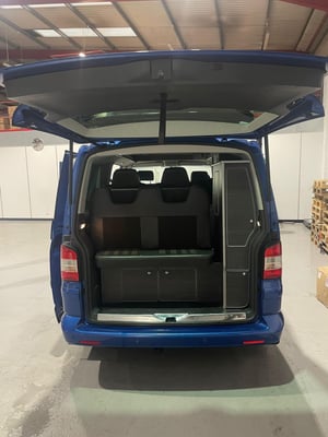 2009 Volkswagen Caravelle — photo 13 of 13