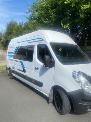 2018 Renault Trafic Campervan — photo 2 of 12