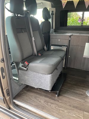 2020 Ford Transit Custom — photo 10 of 16