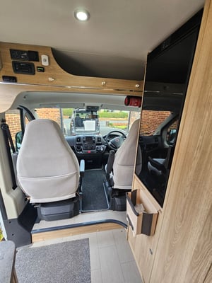 2019 Elddis Autoquest CV20 — photo 10 of 12