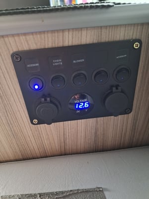 2013 Volkswagen T5 Campervan — photo 2 of 28