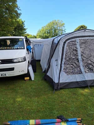 2013 Volkswagen T5 Campervan — photo 11 of 28