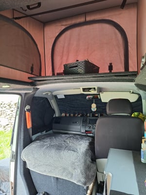 2013 Volkswagen T5 Campervan — photo 24 of 28