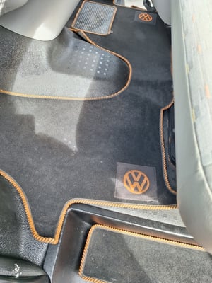 2013 Volkswagen T5 Campervan — photo 30 of 46