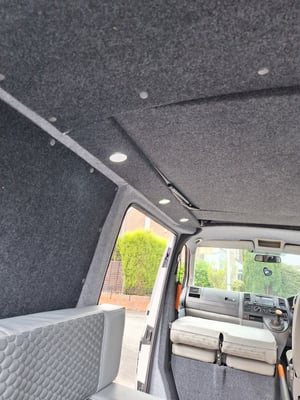2013 Volkswagen T5 Campervan — photo 37 of 46