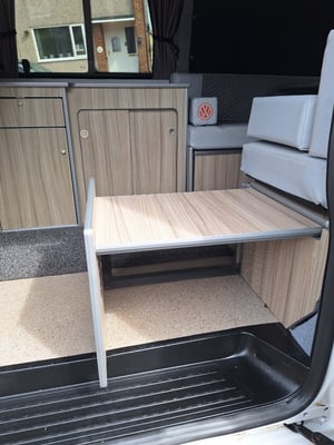 2013 Volkswagen T5 Campervan — photo 38 of 46