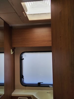 2016 Auto-Trail Tribute 615 — photo 10 of 29
