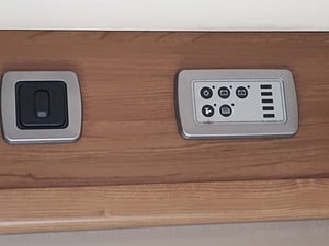 2016 Auto-Trail Tribute 615 — photo 22 of 29