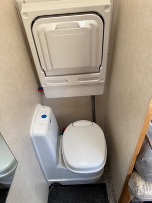 2010 Volkswagen Crafter LWB — photo 16 of 17