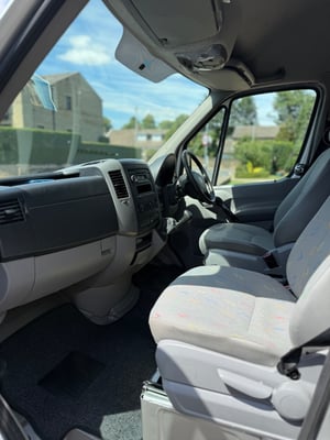 2010 Volkswagen Crafter LWB — photo 7 of 17