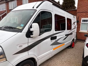 2008 Renault master — photo 2 of 8