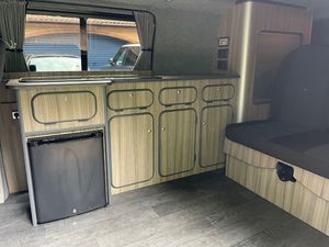 2016 Volkswagen T6 Transporter — photo 9 of 12
