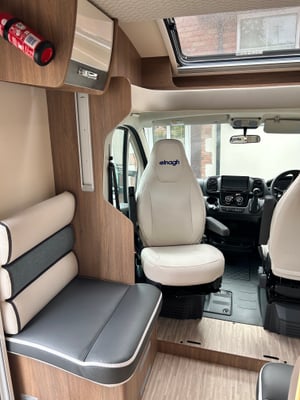 2024 Elnagh Baron 573 — photo 4 of 4