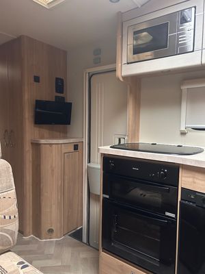 2015 Elddis Majestic 180 — photo 37 of 49