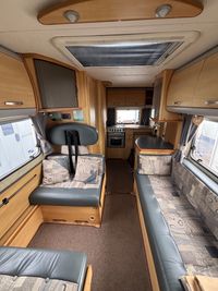 2004 Swift Sundance 590RS - Image 4