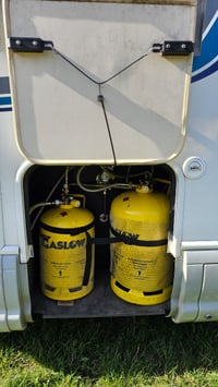 2007 Auto-Trail Arapaho - Image 3