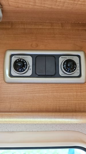 2007 Auto-Trail Arapaho — photo 21 of 28