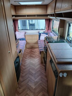 1999 Swift Royale Ensign SE — photo 13 of 16