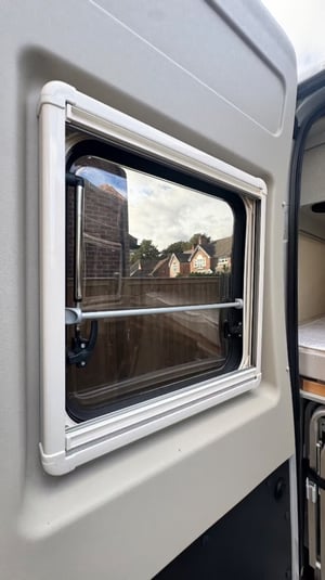 2022 Hymer Free — photo 4 of 37