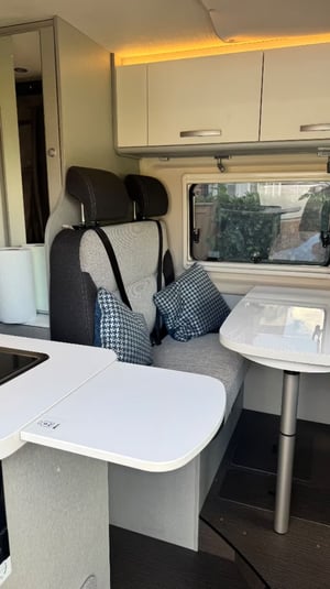 2022 Hymer Free — photo 14 of 37