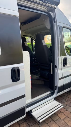 2022 Hymer Free — photo 16 of 37
