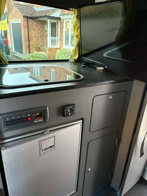 2017 Volkswagen T6 2.0 Conversion — photo 14 of 31