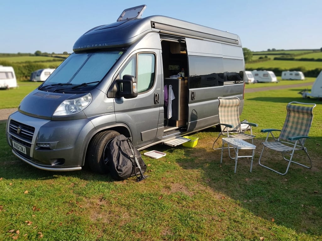 2015 Auto-Trail V-Line 610 Sport - Image 1