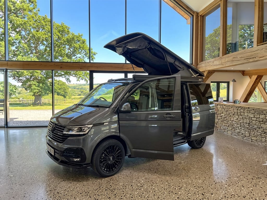2024 Volkswagen Transporter T6.1 SWB - Image 1