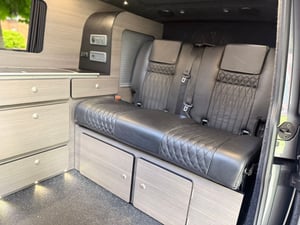 2024 Volkswagen Transporter T6.1 SWB  — photo 9 of 19