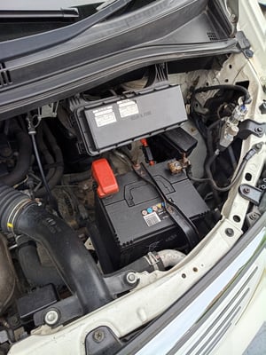 2004 Toyota Alphard — photo 3 of 22