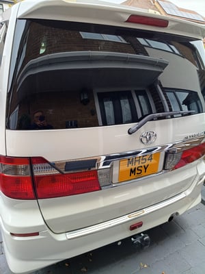 2004 Toyota Alphard — photo 15 of 22