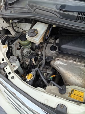 2004 Toyota Alphard — photo 20 of 22