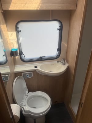 2021 Auto-Trail Imala 736G — photo 26 of 31