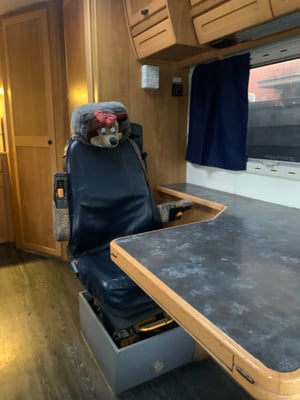 1996 Hymer E510 — photo 11 of 50