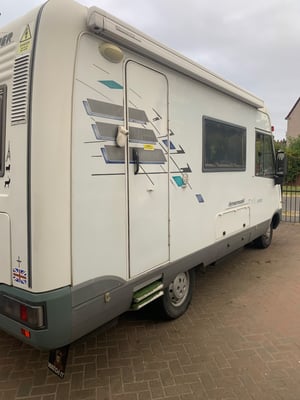 1996 Hymer E510 — photo 14 of 50