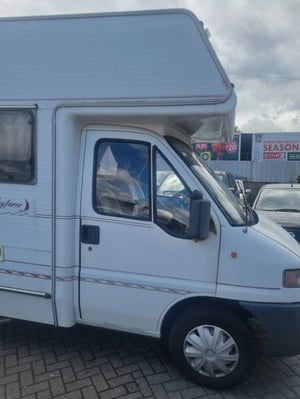 1999 Peugeot Full Vehicle Details:

Make: PEUGEOT
Model: BOXER 270 MWB (Medium Wheelbase)
Body Type: MOTOR CARAVAN
Year: 1999
First Registered: 01 April 1999
Colour: White
Engine: 1998 cc Petrol/Gas
Registration: T660 KCH
Wheel Plan: 2-AXLE RIGID BODY
Tax Class: Private/Light Goods (PLG)
VIN: VF3232E2215679174
Engine Number: HKD33000850
MOT & History:

MOT valid until: 12 September 2027
MOT records: 34 (full history available)
Recent mileage: 87,056 miles
V5C last issued: 11 May 2026
Exported: No
The motorhome is in good working order, regularly maintained, and ready for inspection. I am happy to provide any additional documentation or arrange a viewing at your convenience. — photo 4 of 9