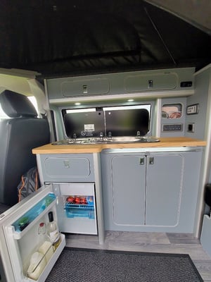 2023 Volkswagen Transporter T28 Highline Campervan — photo 3 of 25