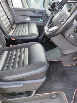 2023 Volkswagen Transporter T28 Highline Campervan — photo 24 of 25