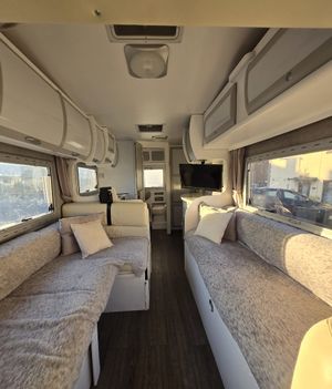 2004 CI Riviera 171 — photo 4 of 24