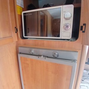 2005 Auto-Trail Mohican — photo 12 of 26