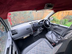 2005 Volkswagen T5 LWB  — photo 5 of 14