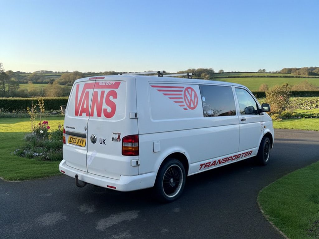 2005 Volkswagen T5 LWB  - Image 1