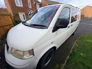 2005 Volkswagen T5 LWB  — photo 13 of 14